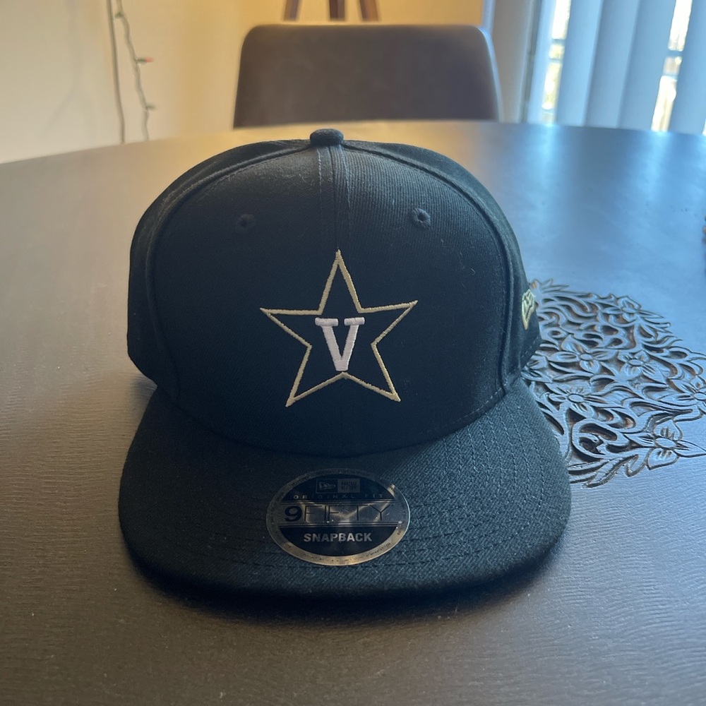 Vanderbilt Hat